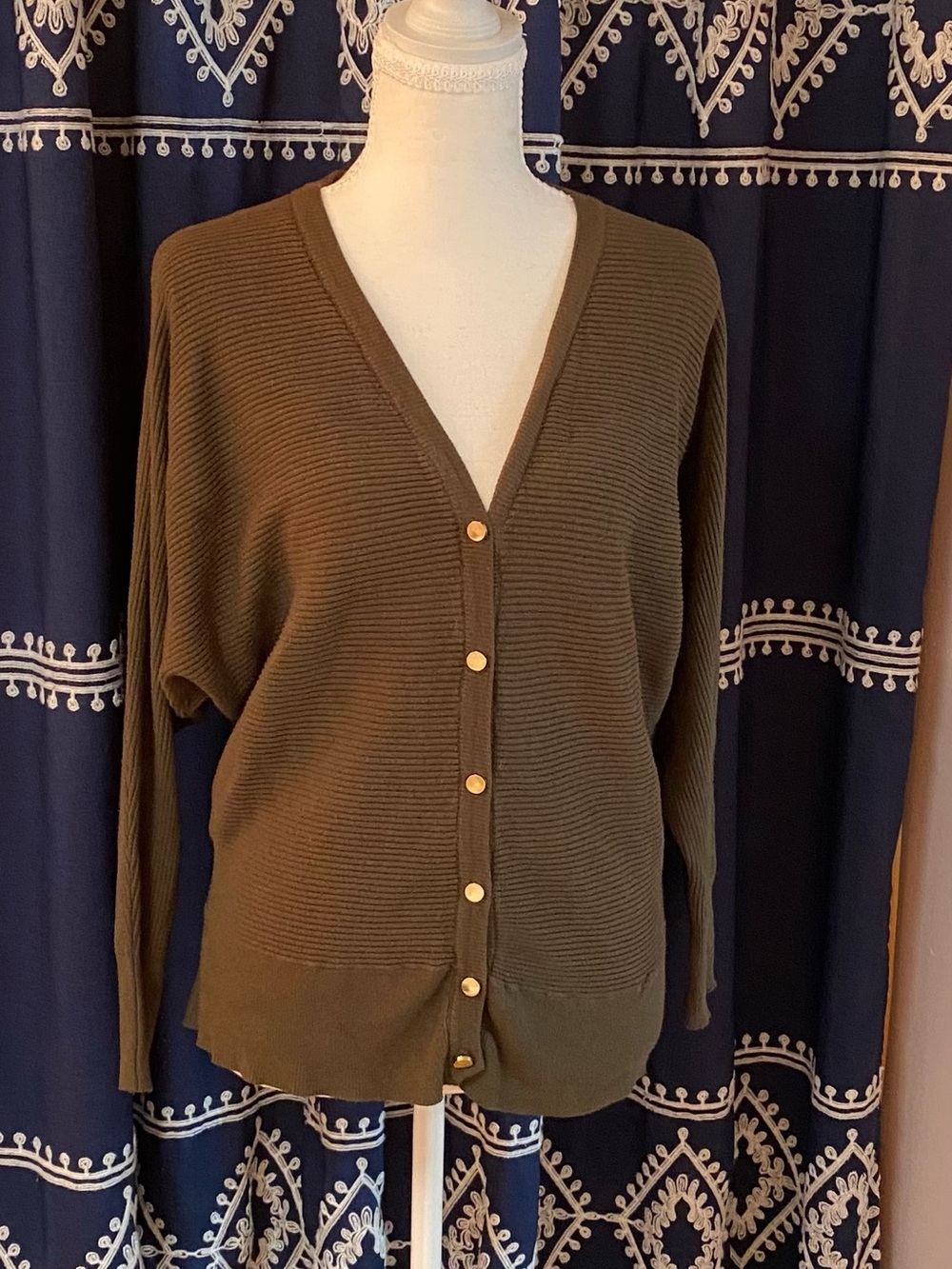Truth Olive Brown Ribbed V‑Neck Button Cardigan